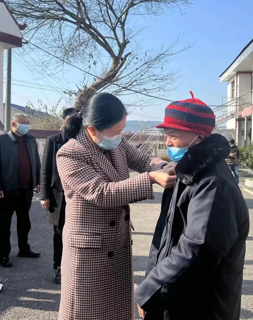 寒冬送温暖，天冷人心暖——北塔区民政局“寒冬送温暖”行动正在进行_邵阳头条网