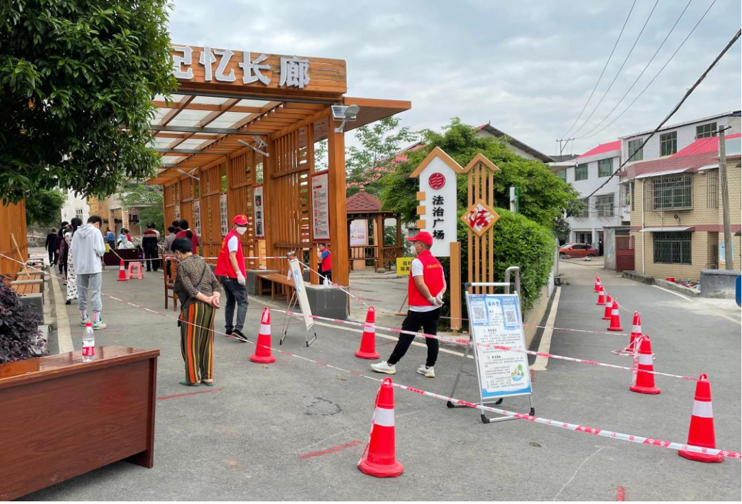北塔区田江街道丰江社区：坚持党建引领，激发城郊社区“三治融合”活力_邵阳头条网