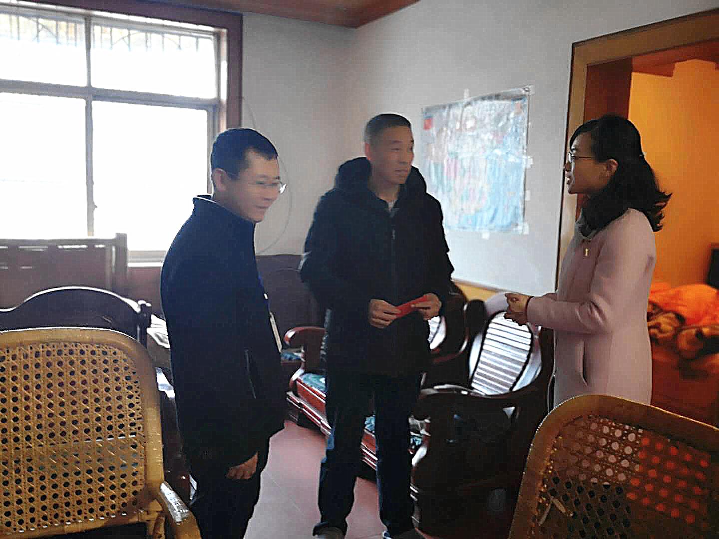 走访慰问贫困户 精准帮扶暖人心(图13)