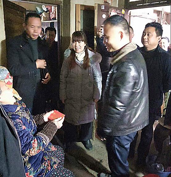走访慰问贫困户 精准帮扶暖人心(图10)