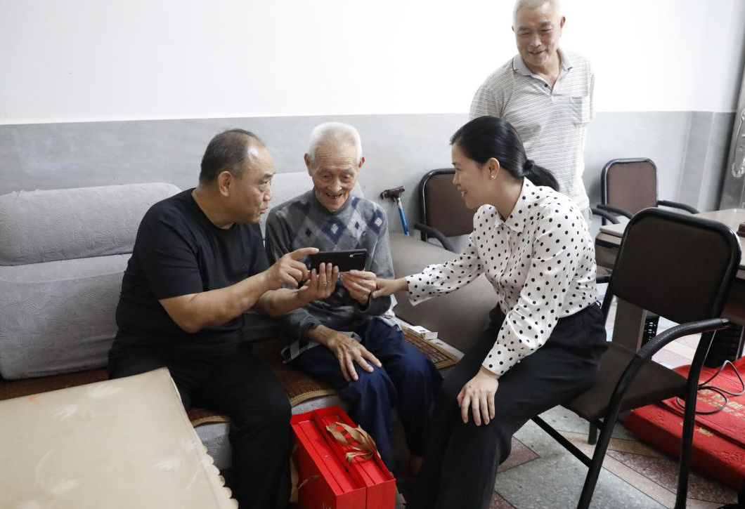 慰问抗美援朝老兵 致敬最可爱的人(图1)