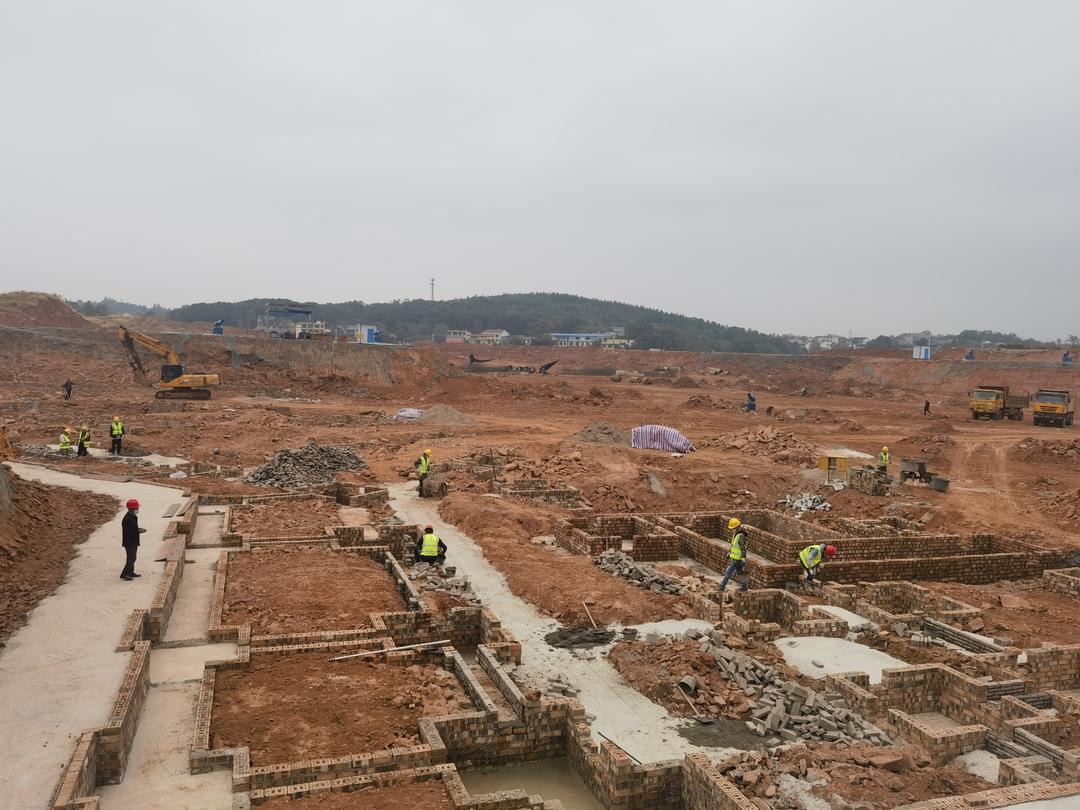 实地督查疫情防控工作 确保市第三人民医院项目有序推进(图1)