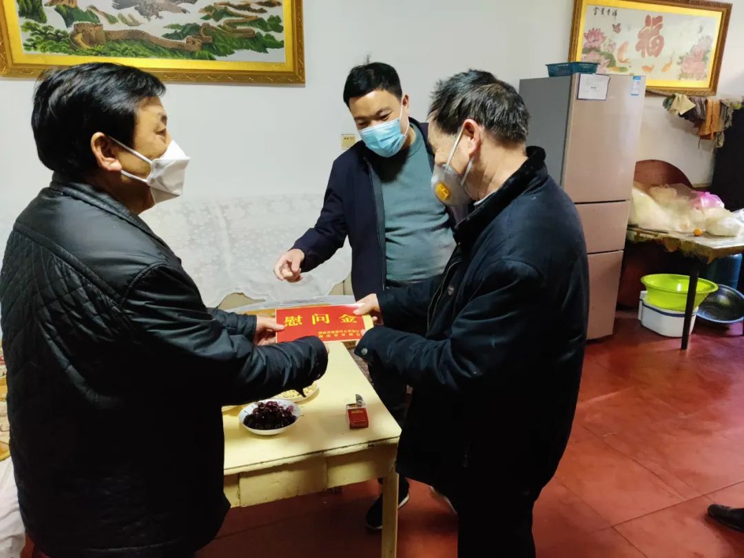 易德才到北塔走访慰问退役军人和其他优抚对象(图1)