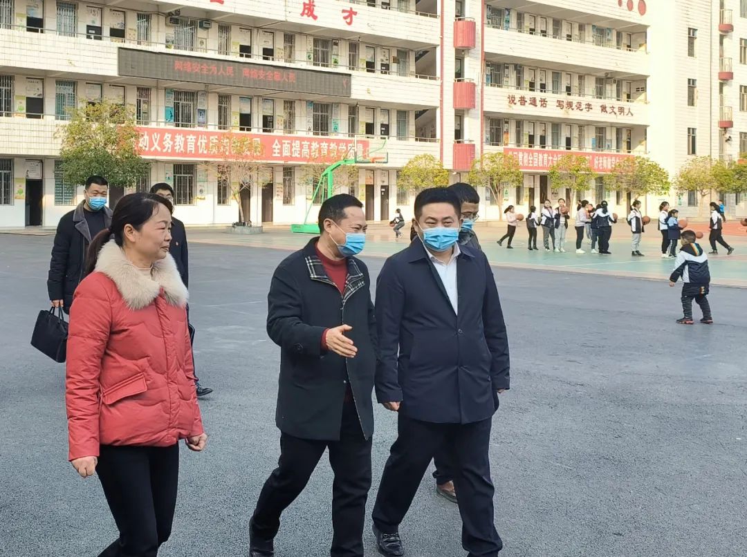 团市委来我区调研共青团工作(图1)