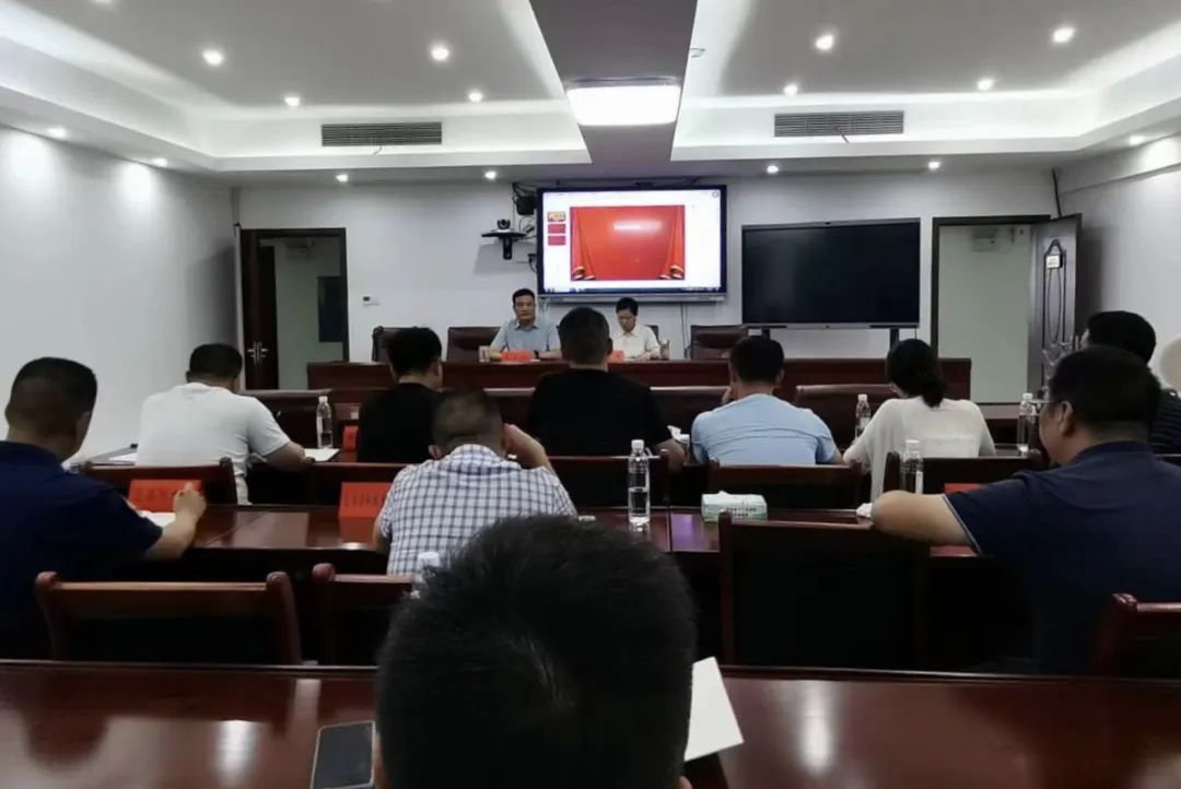 姚文娟召开防汛工作调度会议(图1)