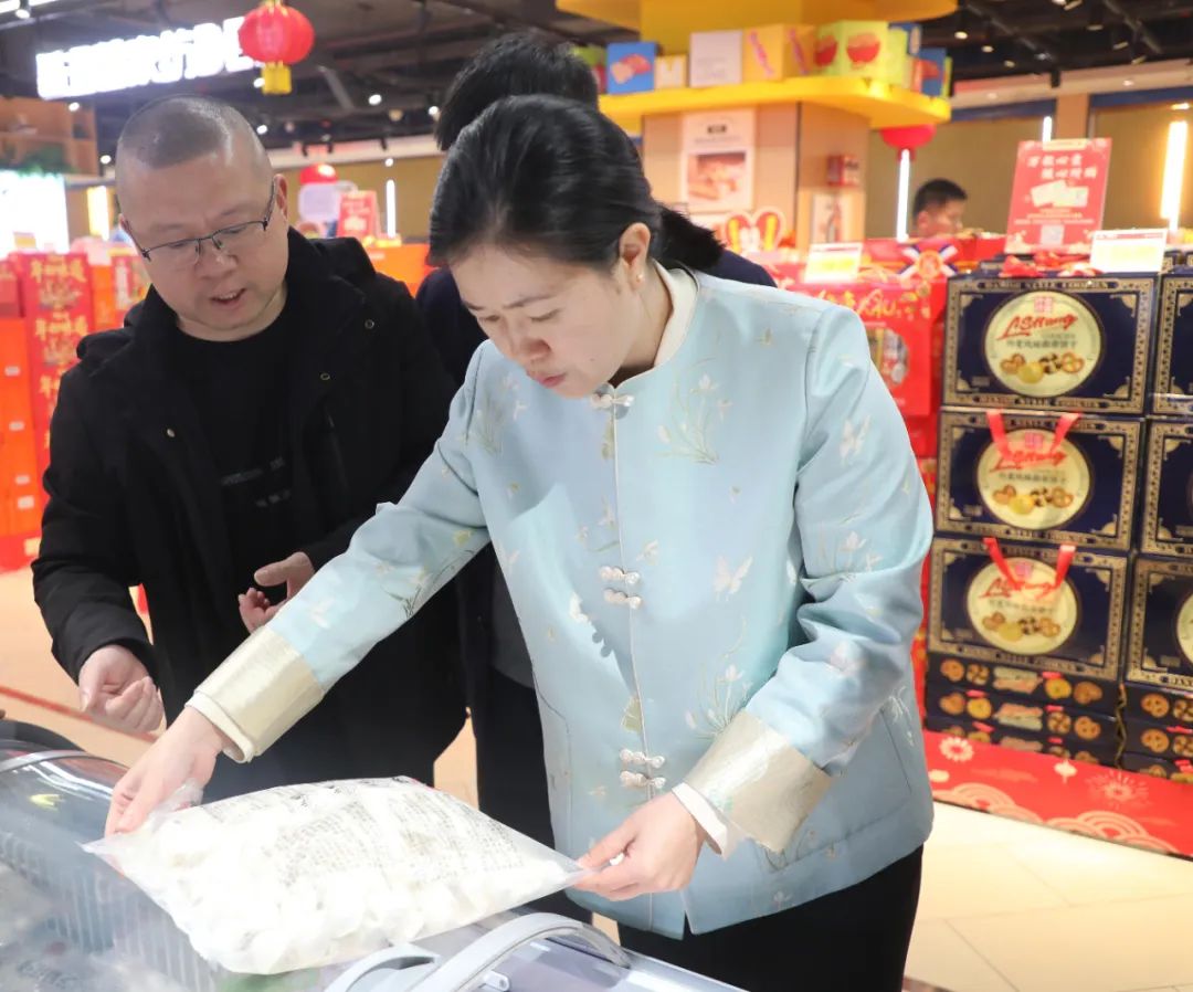 守“安全关”过“平安年” 姚文娟深入辖区开展年前安全检查(图1)