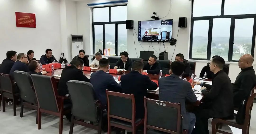 肖平带队调研茶元头街道“十无”创建工作(图1)